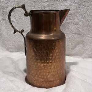 VTG Hammered Solid Copper Pitcher Jug Carafe Brass Scroll Handle Patina 9" Decor